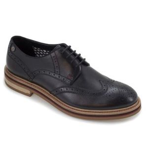 New $180 Original Penguin Bart Black Leather Oxfords. Says size 11, fits like 10